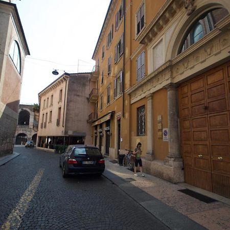 Room Verona Ai Duchi Екстериор снимка