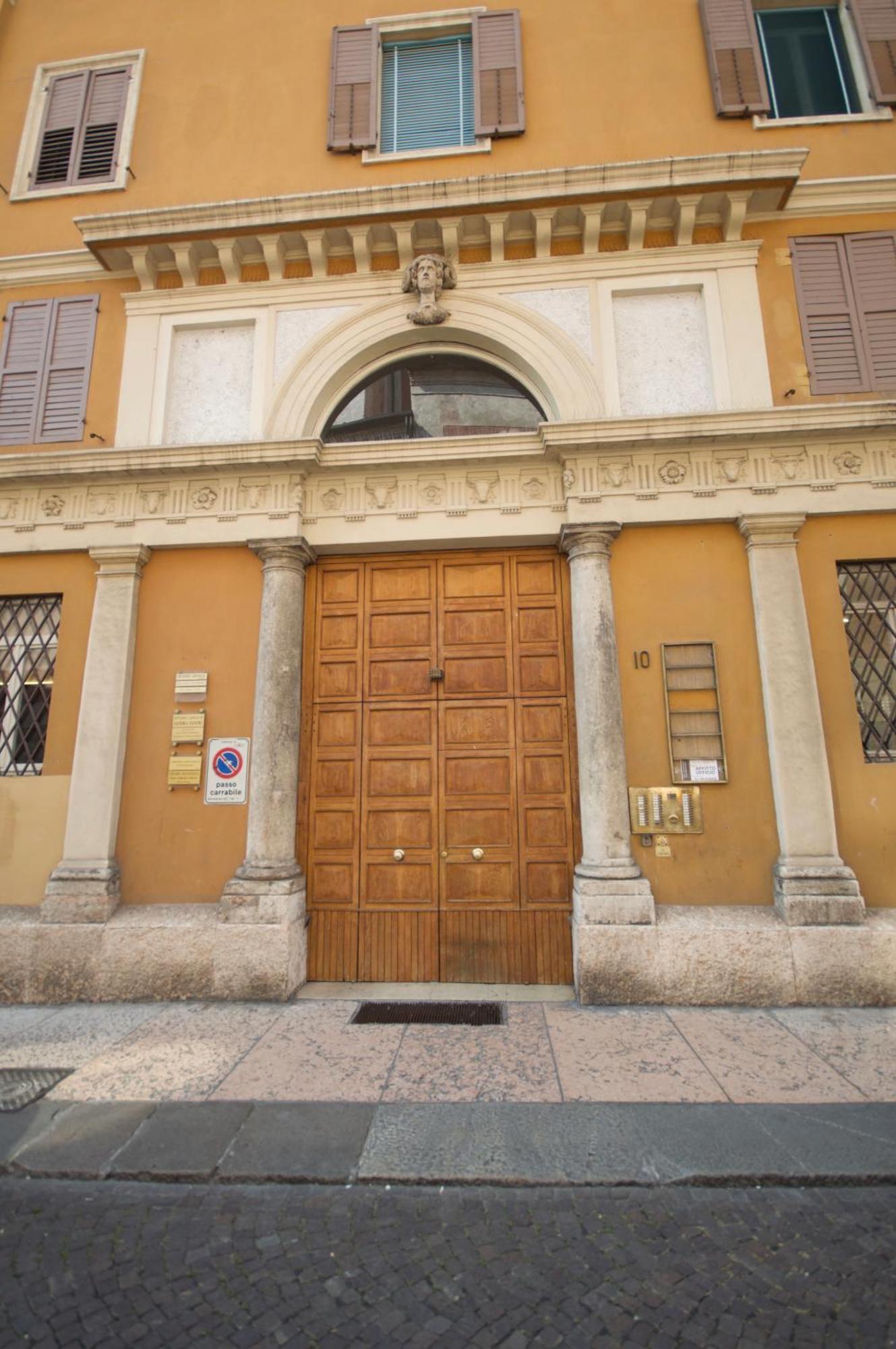 Room Verona Ai Duchi Екстериор снимка